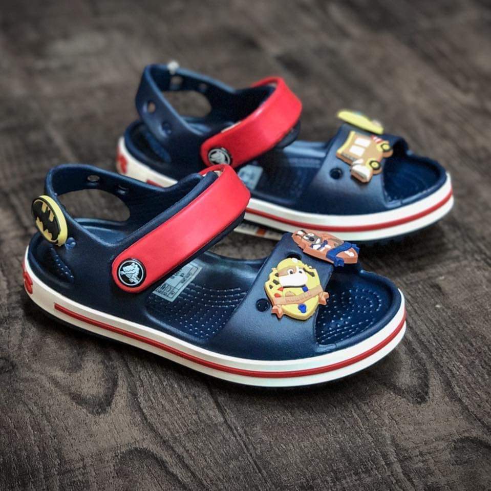 Sandal crocs baya band cho bé trai màu navy