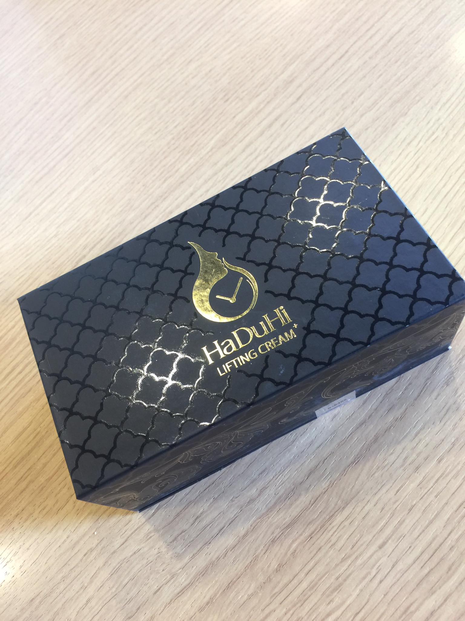 KEM XÓA TAN BỌNG MẮT HADUHI