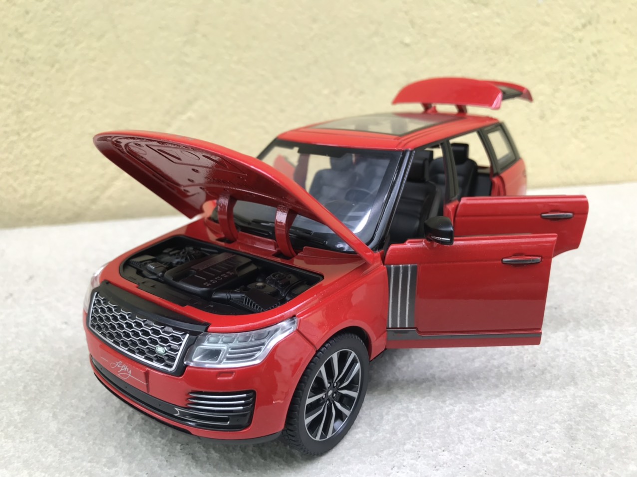 Mô hình xe Range Rover Fifty 1:24