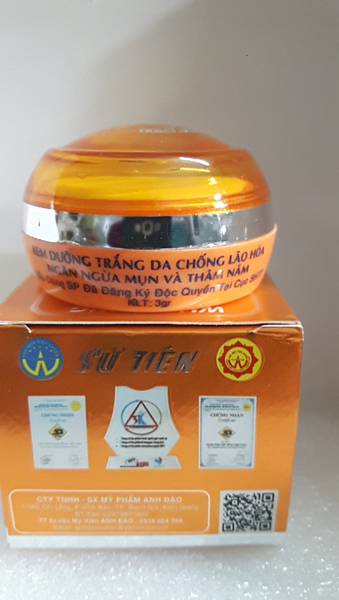 KEM DƯỠNG TRẮNG SỨ TIÊN MÀU CAM