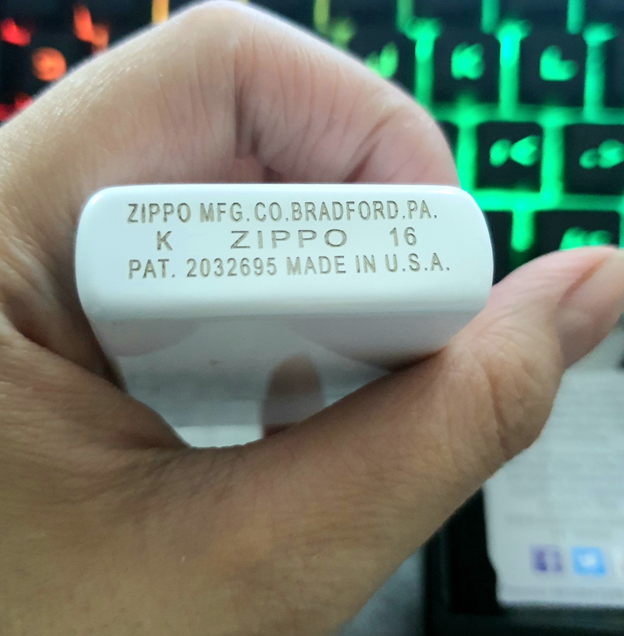 Bật Z.P Trắng Manufacturing Since 1932 ( Tặng Kèm Đá Bấc Xịn)  Quẹt Sưu Tầm, Quà Tặng Độc Đáo