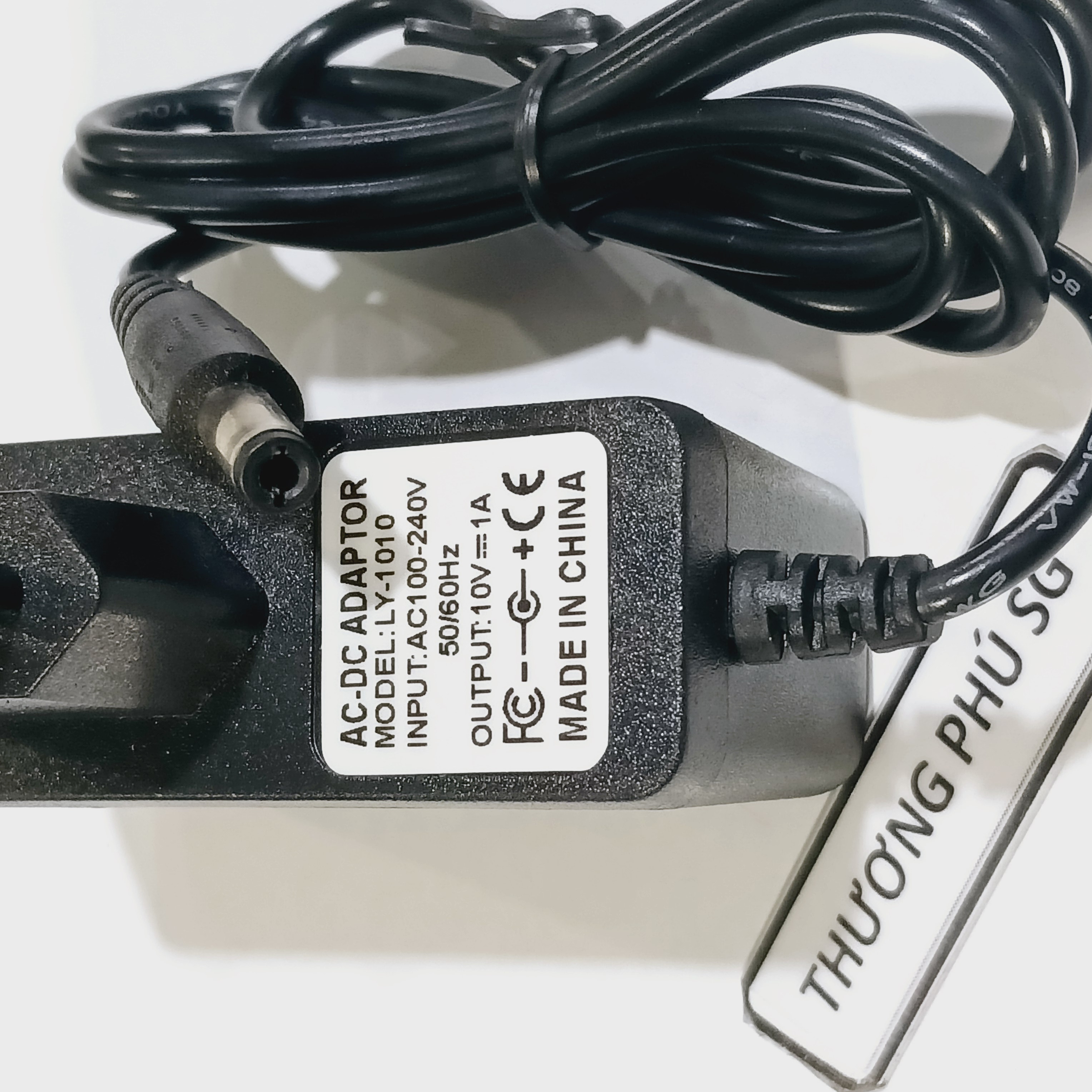 Nguồn Adapter DC 10V - 1A / Đầu cắm 5.5mm x 2.1mm
