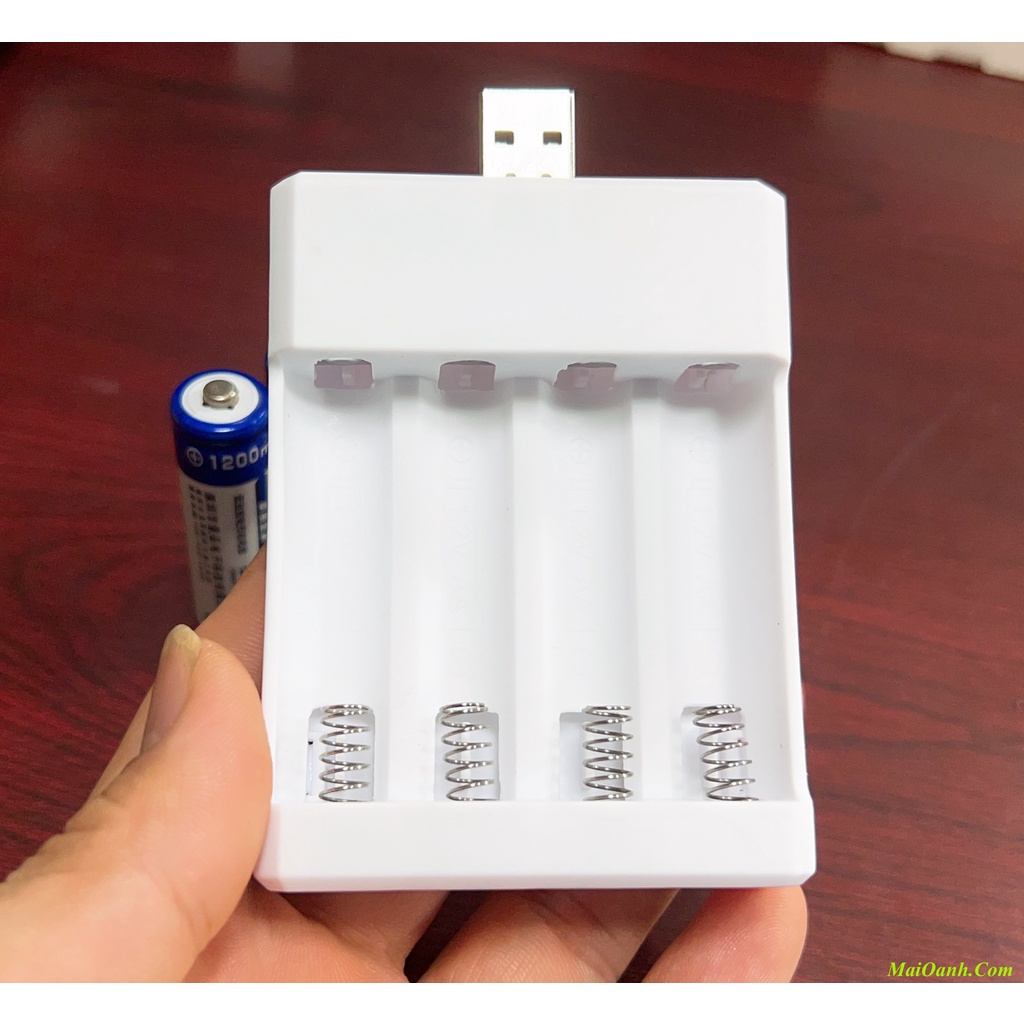 Sạc pin 2a ( sạc pin tiểu, sạc pin aa ) cổng usb nhỏ gọn (có thể cắm máy tính, sạc điện thoại, sạc dự phòng ...)