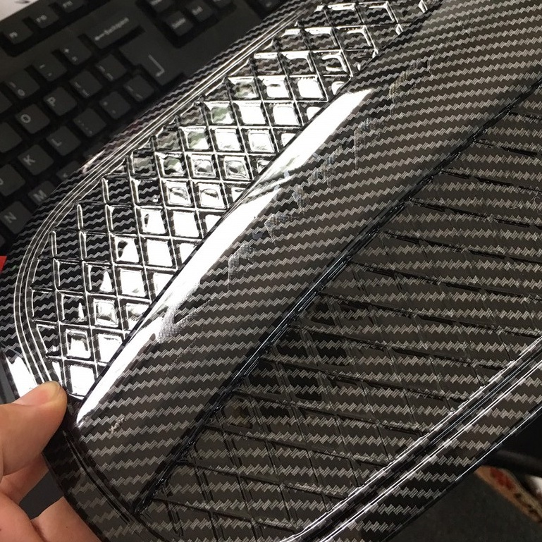 Ốp nắp xăng xe SantaFe 2019 2020 2021 mẫu Carbon Cao Cấp, Giúp Chống Xước, Làm Đẹp Xe, Có Sẵn Keo Dính 2 Mặt, Lắp Đặt Dễ Dàng Tại Nhà