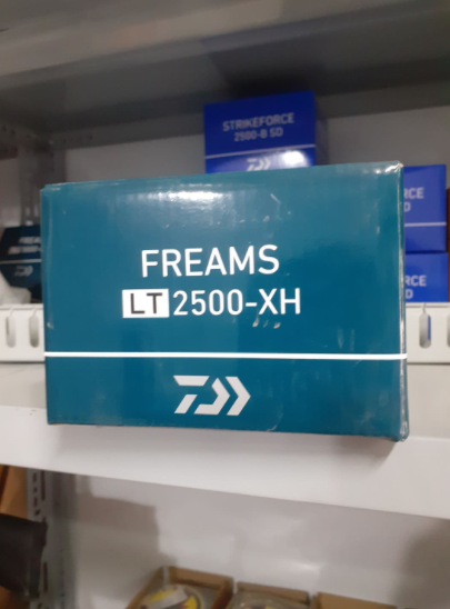[HCM]MÁY ĐỨNG CÂU LURE DAIWA FREAMS LT
