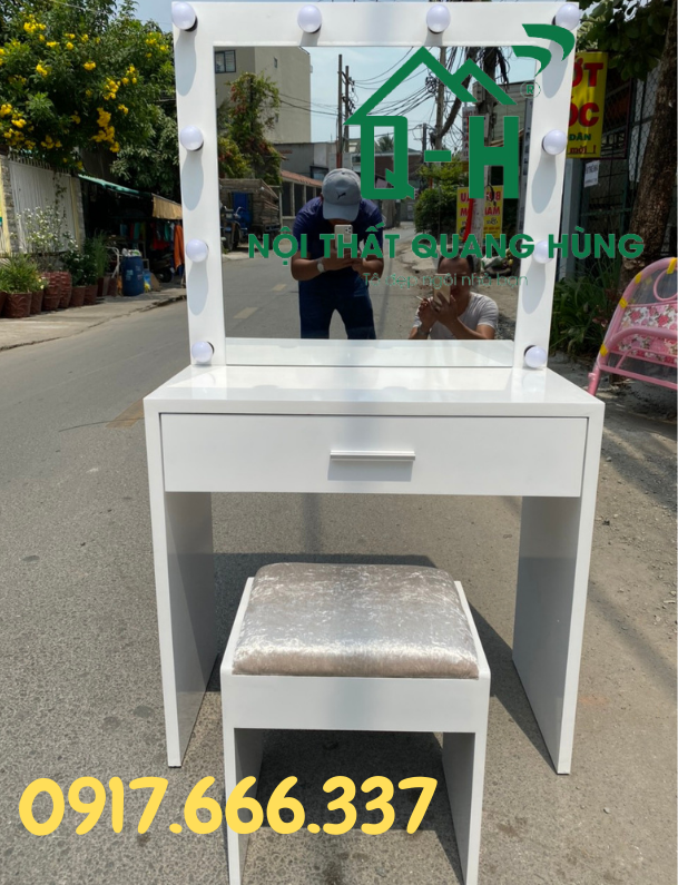 Bàn trang điểm gỗ mdf cao cấp màu trắng có đèn leb