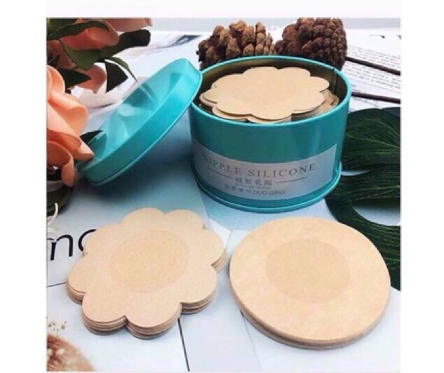 Miếng dán ngực nữ miếng dán ti giấy hình hoa mai cao cấp (hộp 60 miếng)