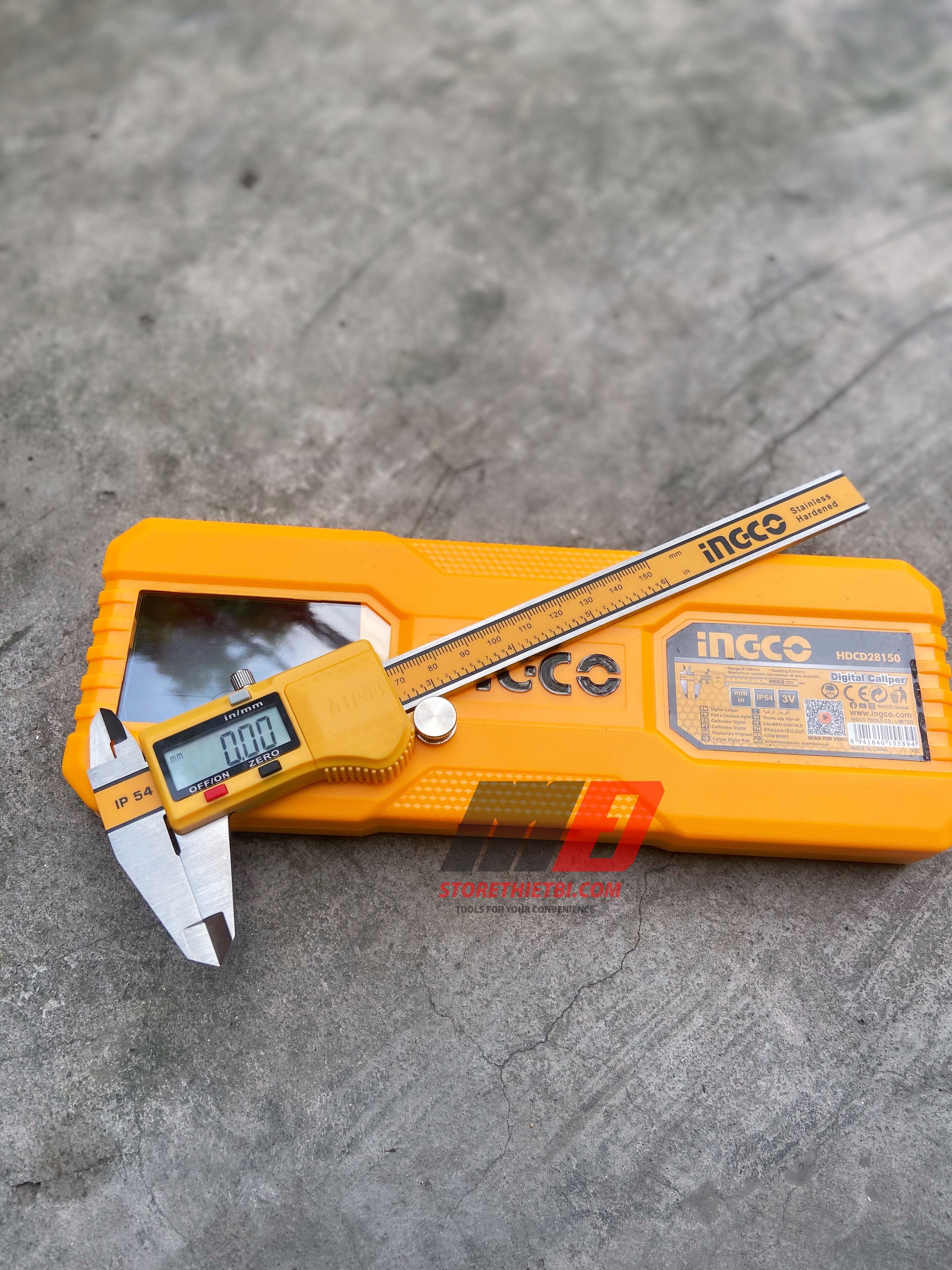 Thước cặp điện tử 0-150mm Ingco chuẩn IP54 HDCD28150