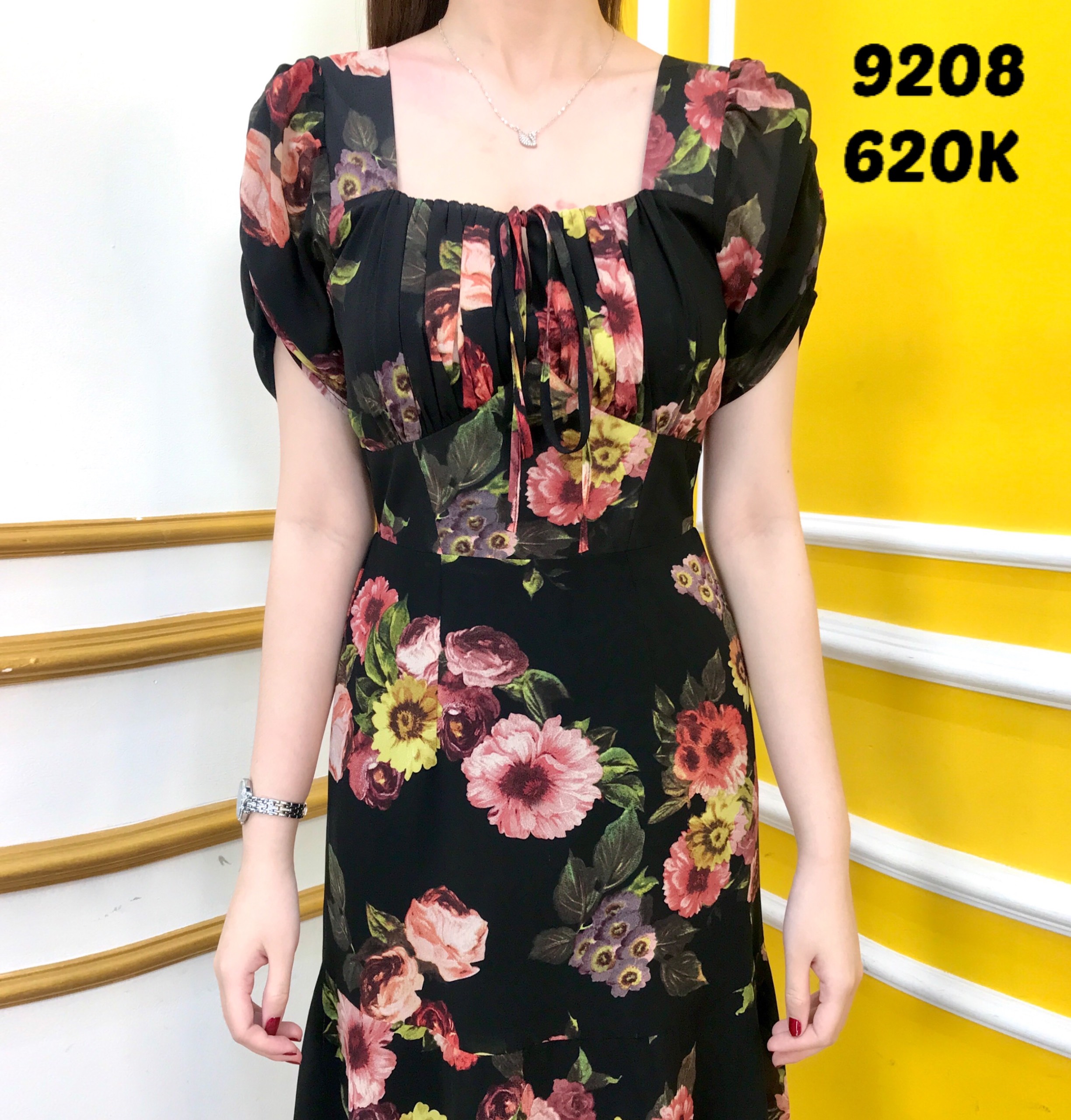 Đầm EMY EM9208 Xòe Hoa Cổ Vuông