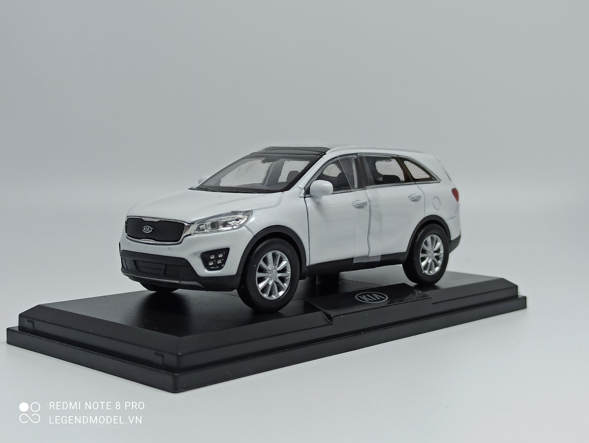 Mô hình xe Kia Sorento