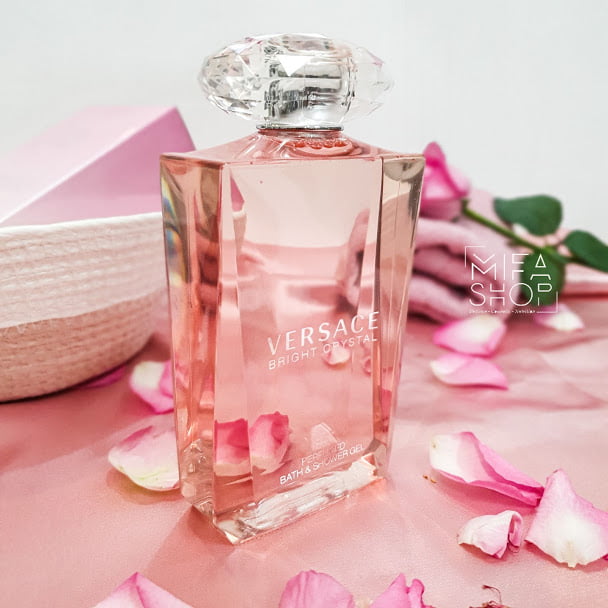 Sữa tắm nước hoa versace bright crystal 200ml