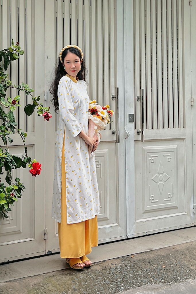 Sumire Store Áo dài linen hoa Ý Nhiên