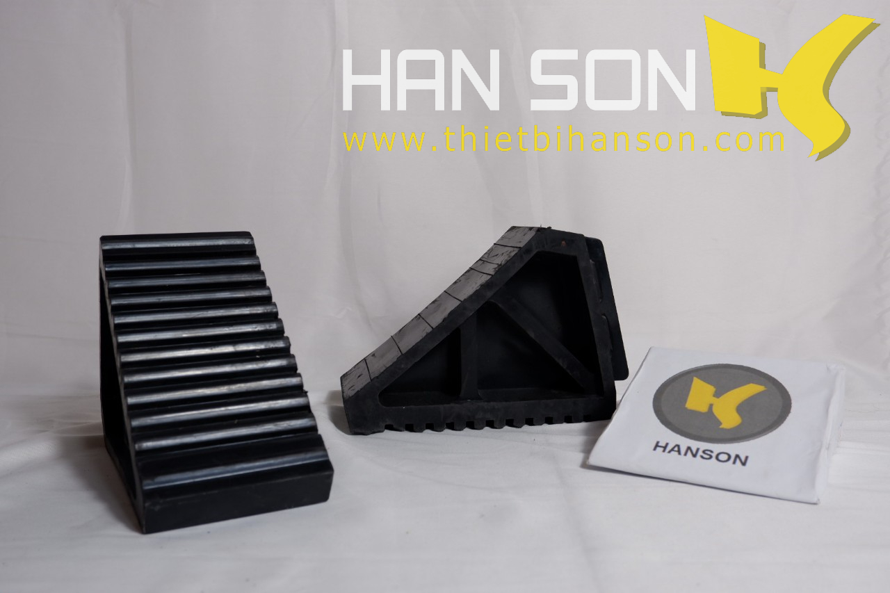Chặn bánh xe cao su di động hanson cc-d17, chèn bánh xe ô tô, canh bánh xe tải