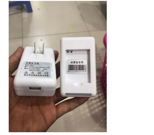 [HCM]Cóc sạc trắng có đèn báo đầy và sạc pin đt đa năng