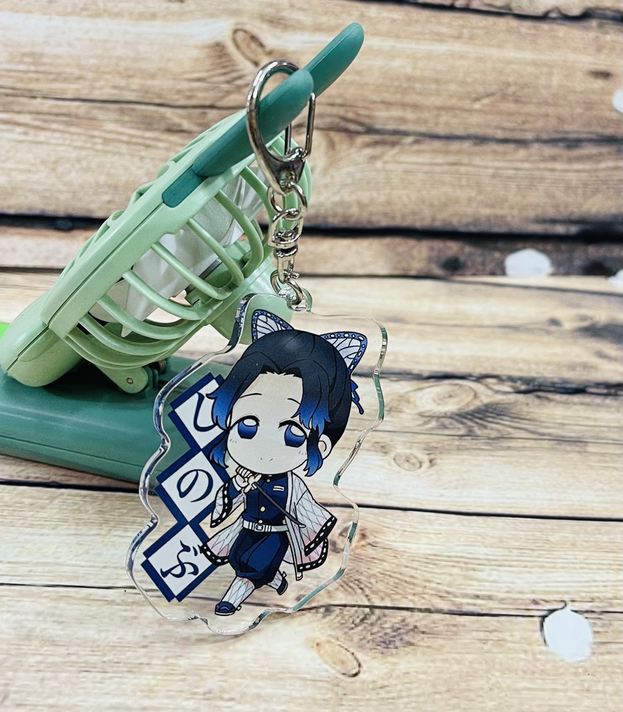 Móc khoá Kimetsu no Yaiba mica trong nhiều mẫu
