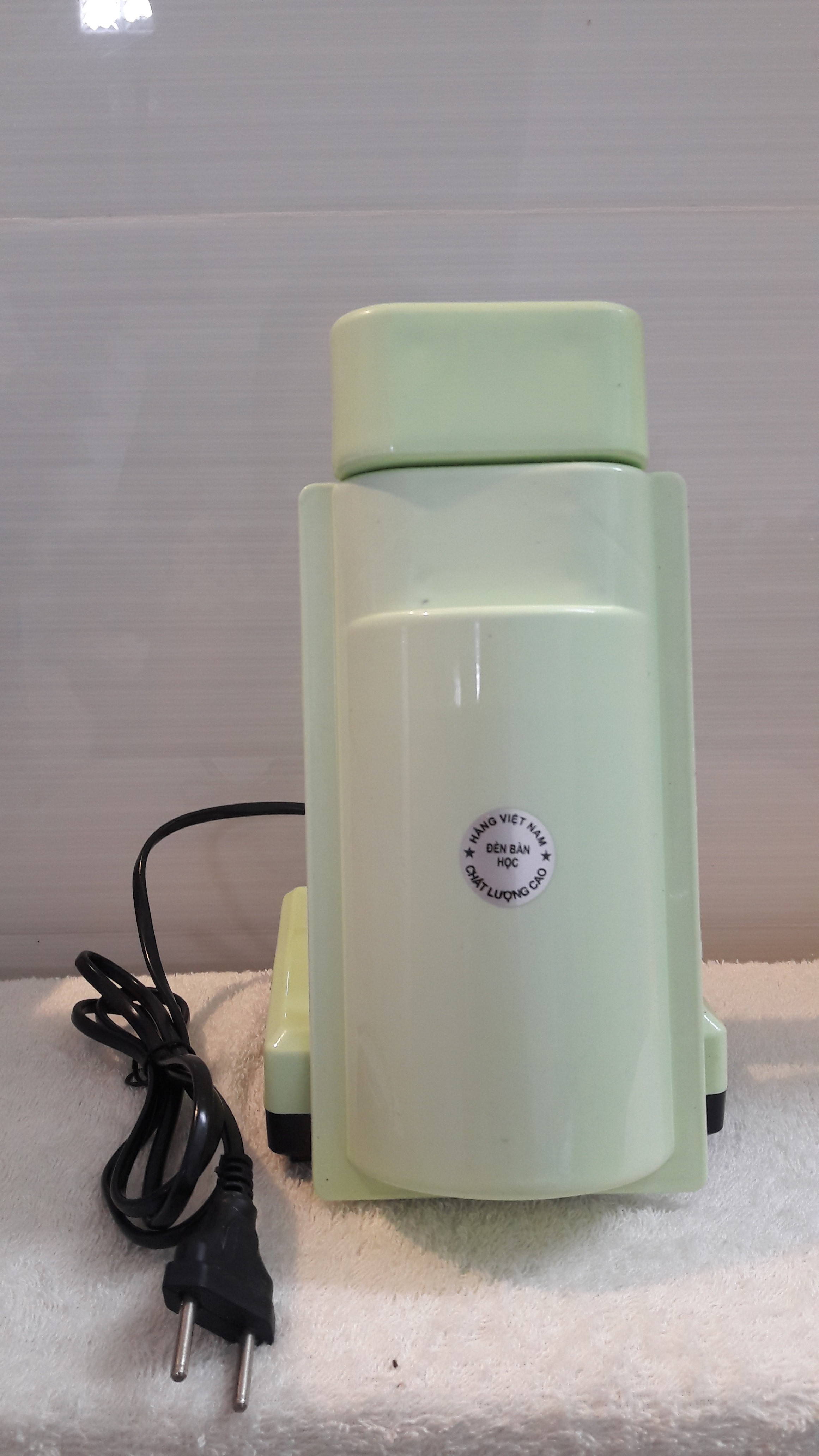Đèn bàn học đế vuông (không kèm bóng)