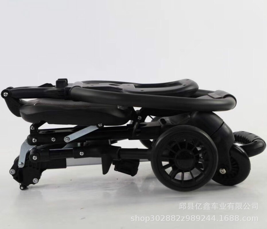 Xe đẩy trẻ em gấp gọn