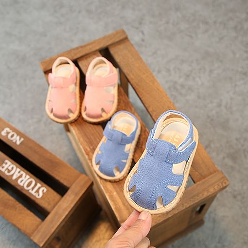 Dép Sandal tập đi cho bé nhiêu mẫu