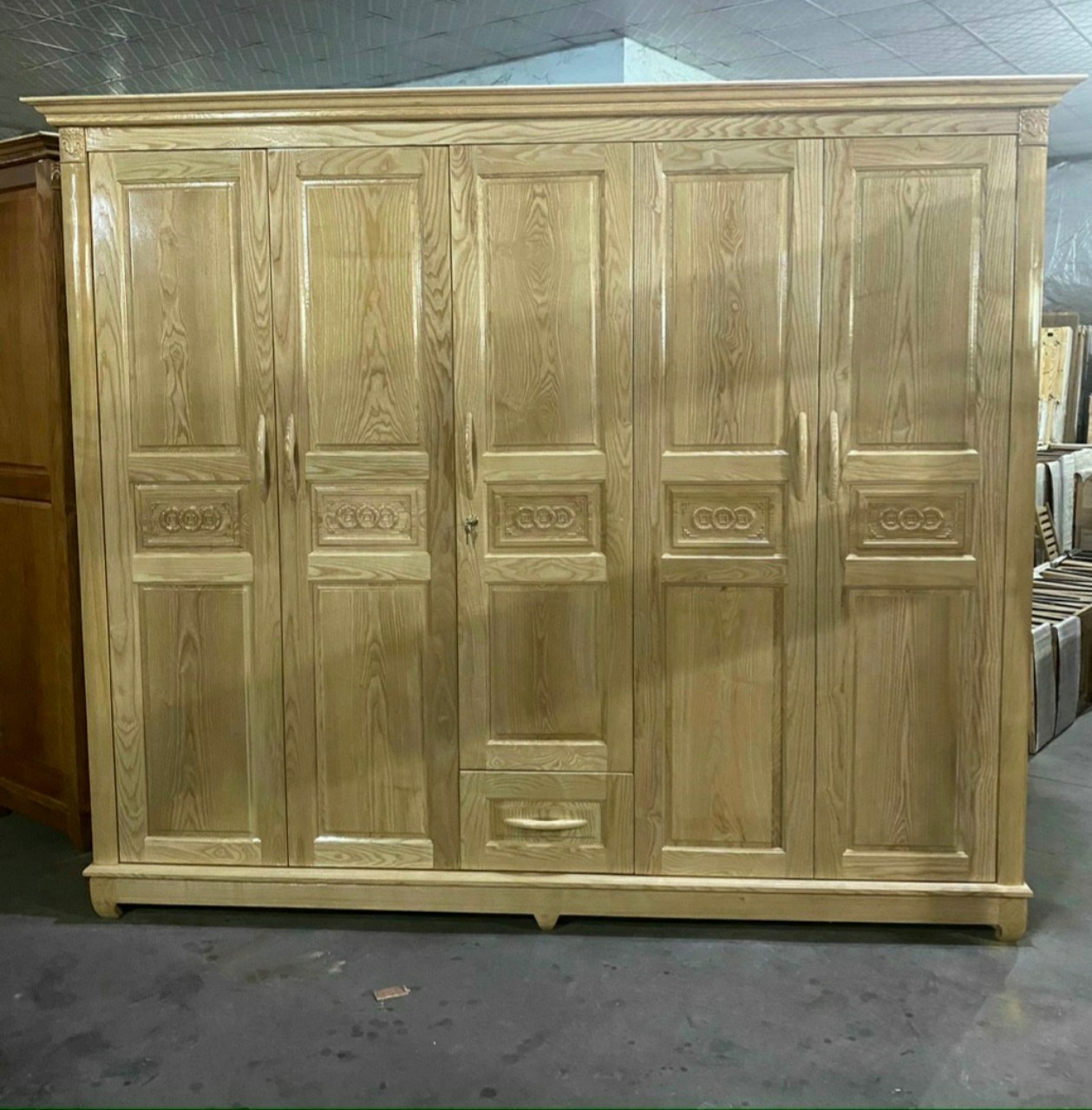 Tủ quần áo gỗ sồi 5 cánh hàng đẹp giá rẻ vv