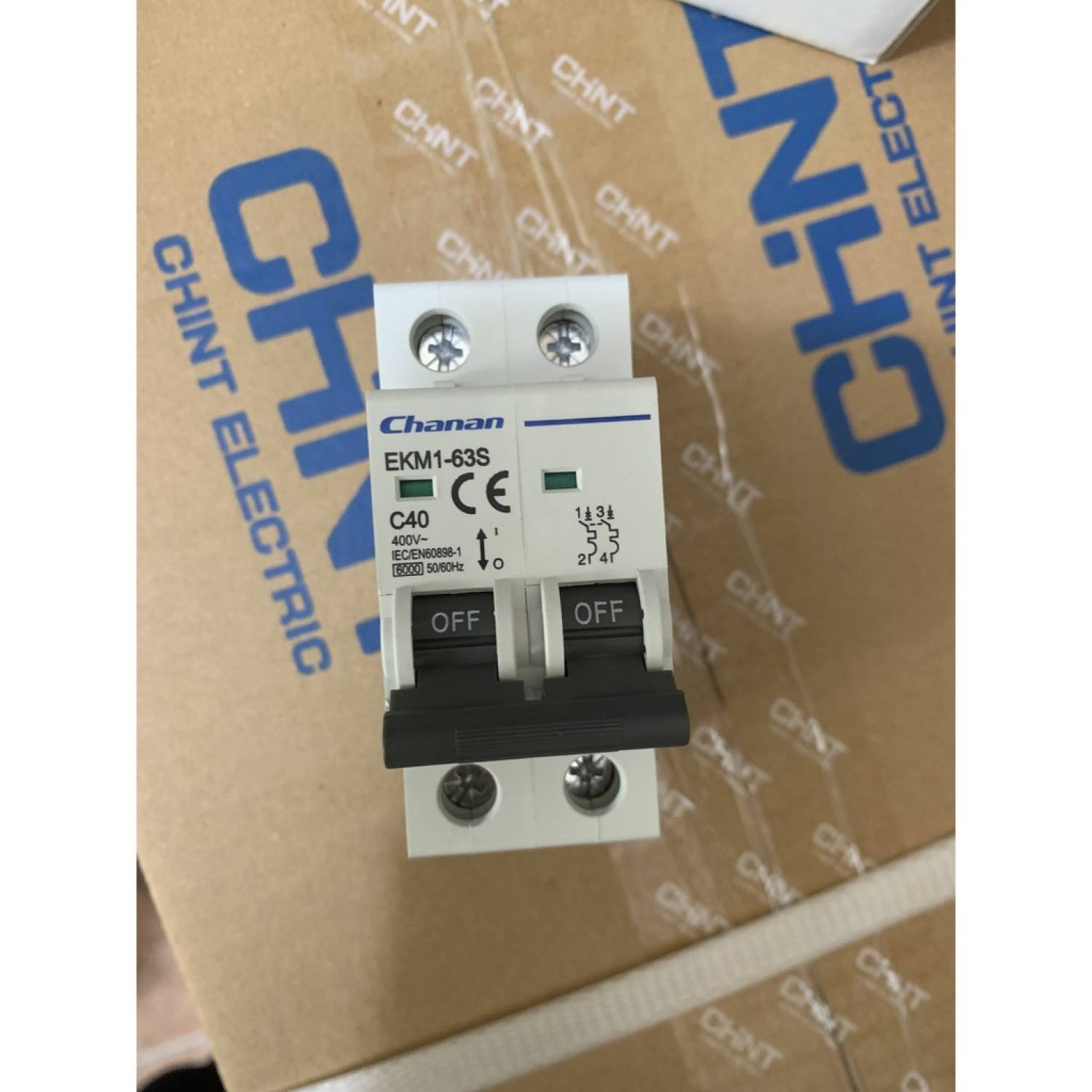 (CHANA) Atomat cài MCB EKM1 63S 2C