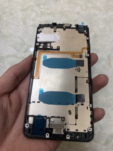 Viền Khung Blackberry Keyone/Key1