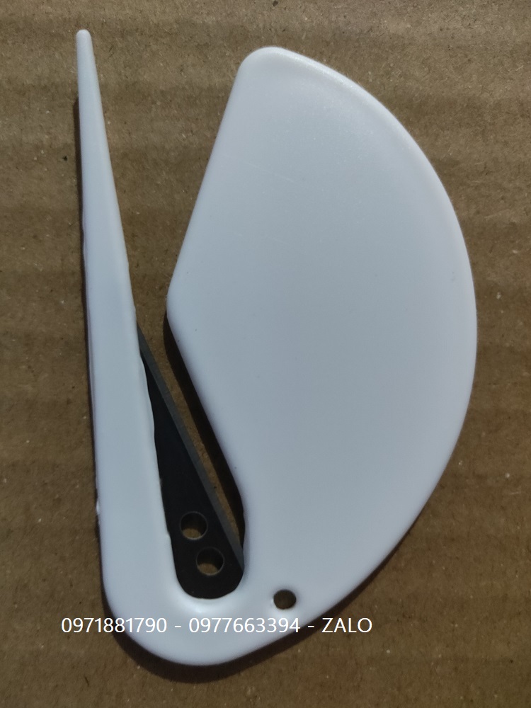 Dao cắt bạt decal trên máy in