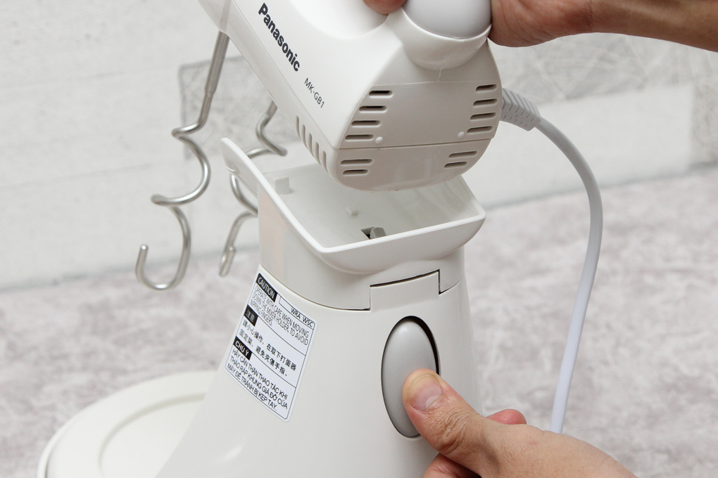 Máy đánh trứng Panasonic MK-GB1WRA