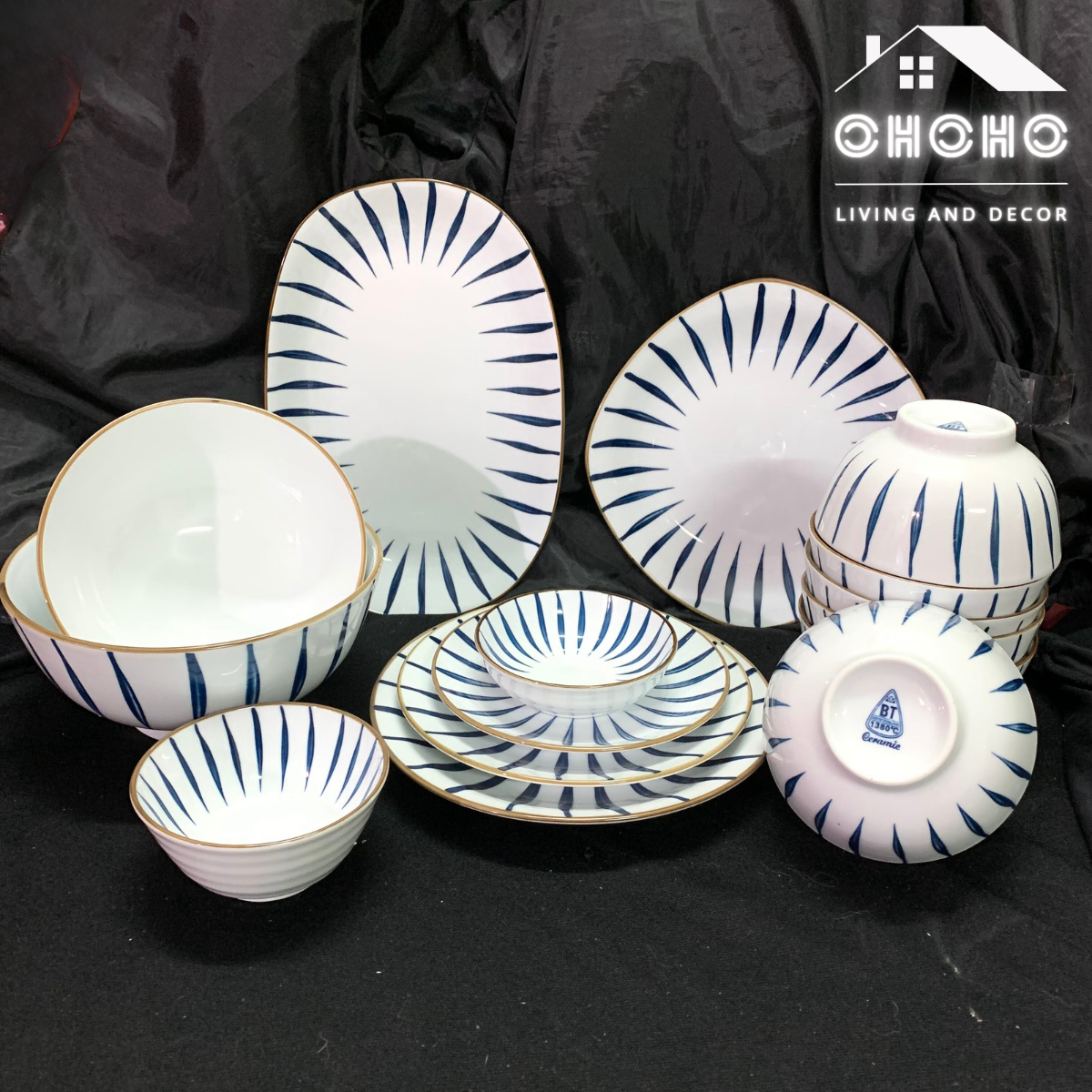 15-piece porcelain bowl and dish set-textured (retail)
