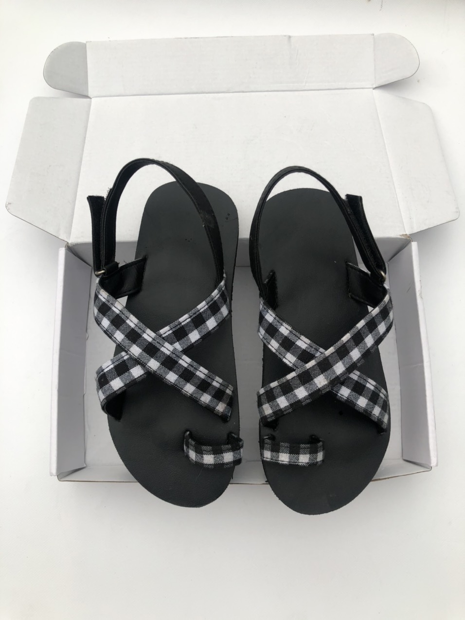 sandal chip chip xăng đan nữ ( đế đen quai ca rô) size từ 34 nữ đến 42 nữ