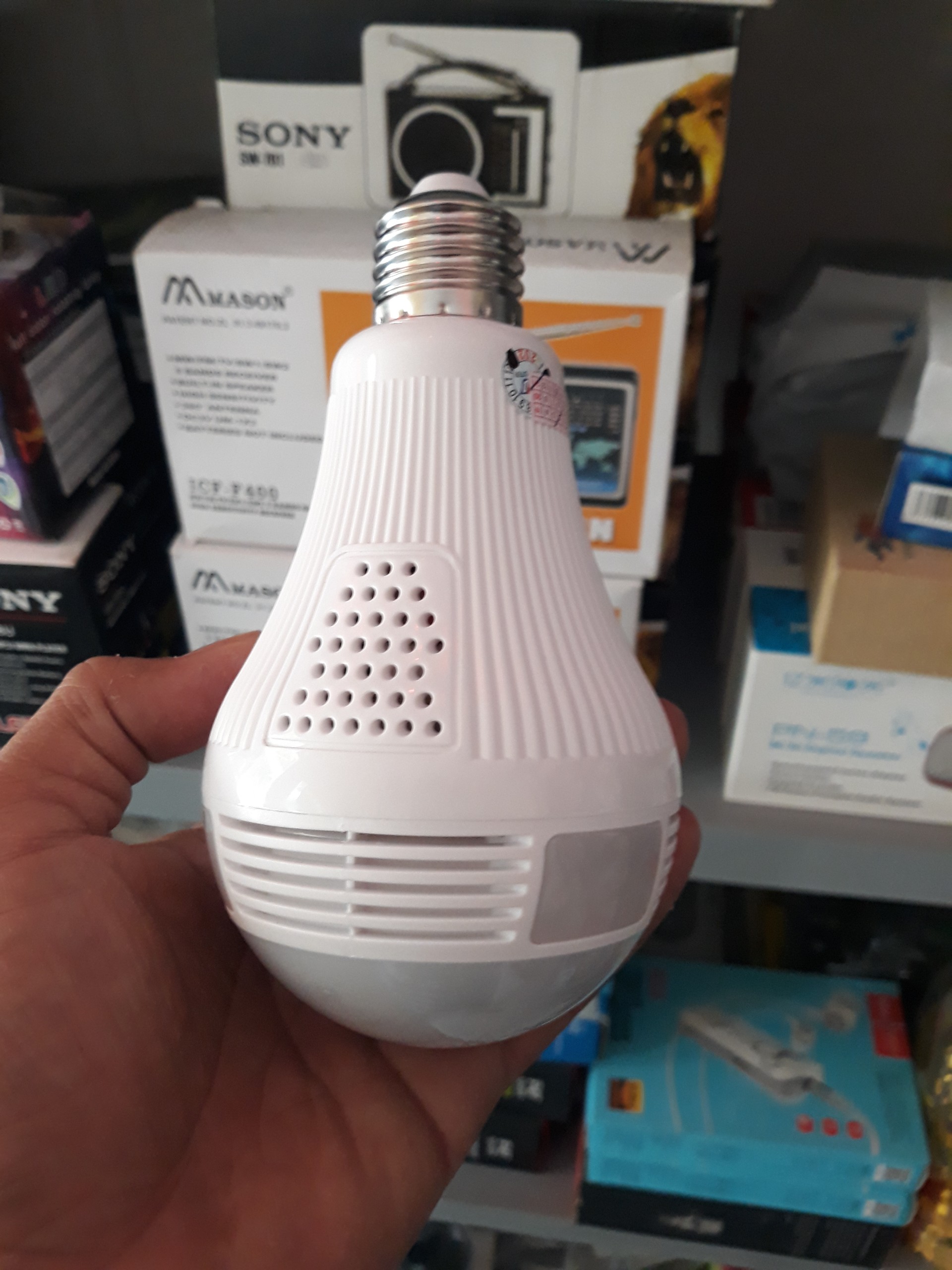 IP camera WiFi 360 degree bulbs-V380 Pro