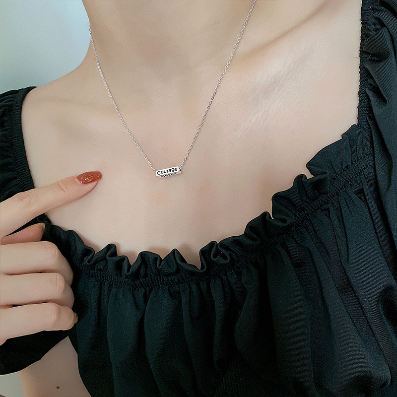 Dây chuyền mạ bạc chữ luck xinh xắn