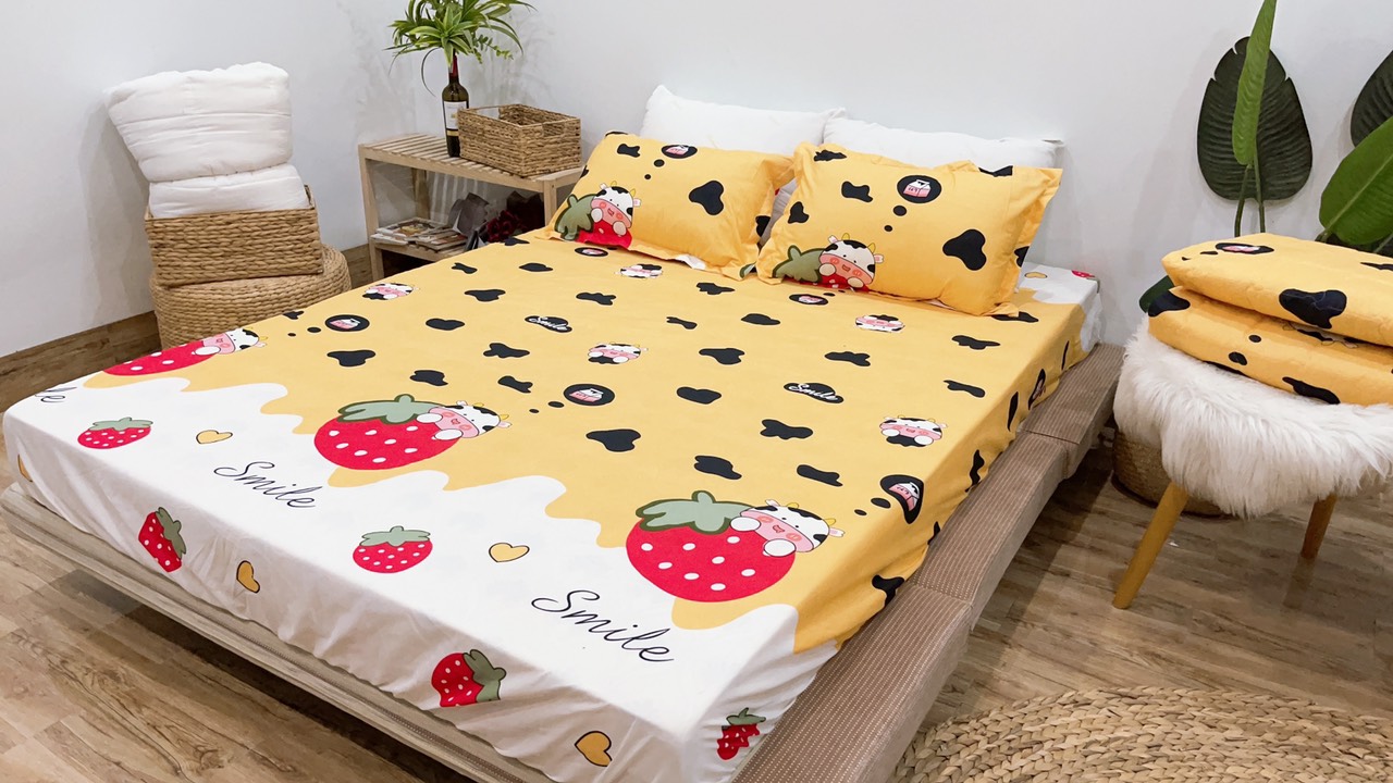 Set Ga Gối Mẫu Bò Sữa Dâu Vàng CHM45