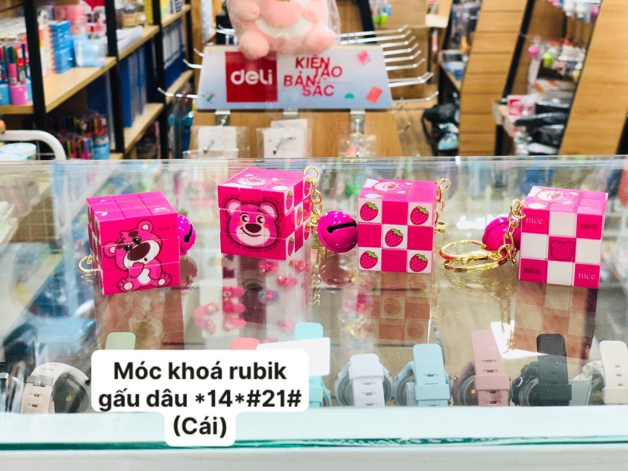 (1 Cái) Móc Khoá Rubik Mini Mẫu Gấu Dâu Lotso
