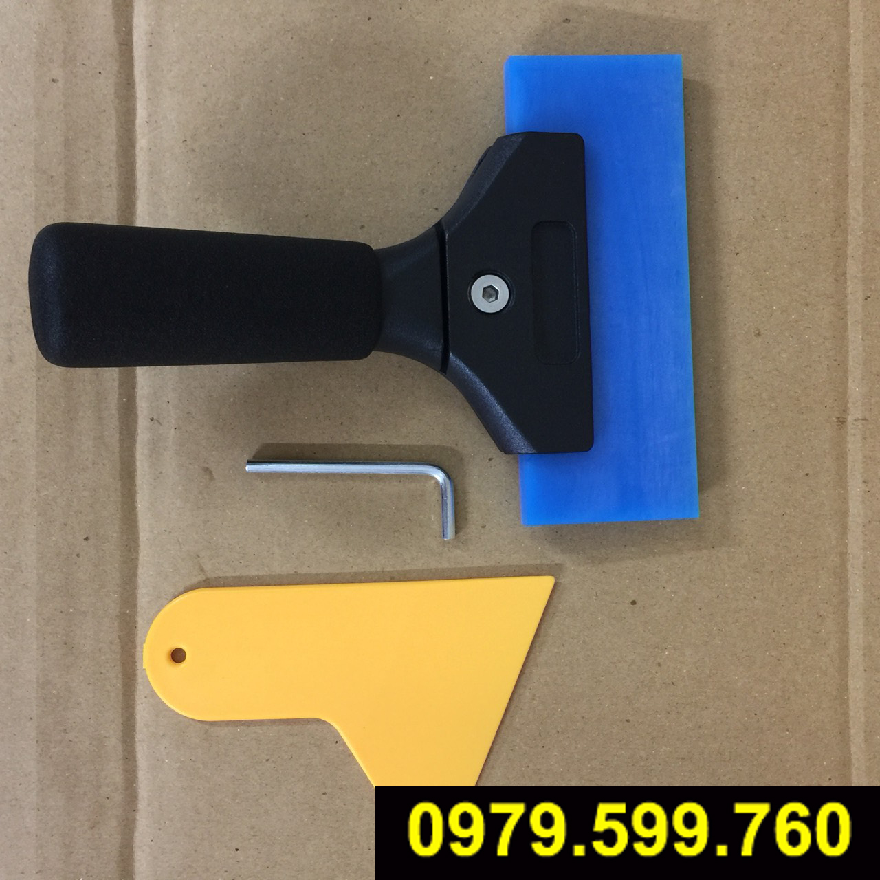 Tay gạt dán phim Bluemax