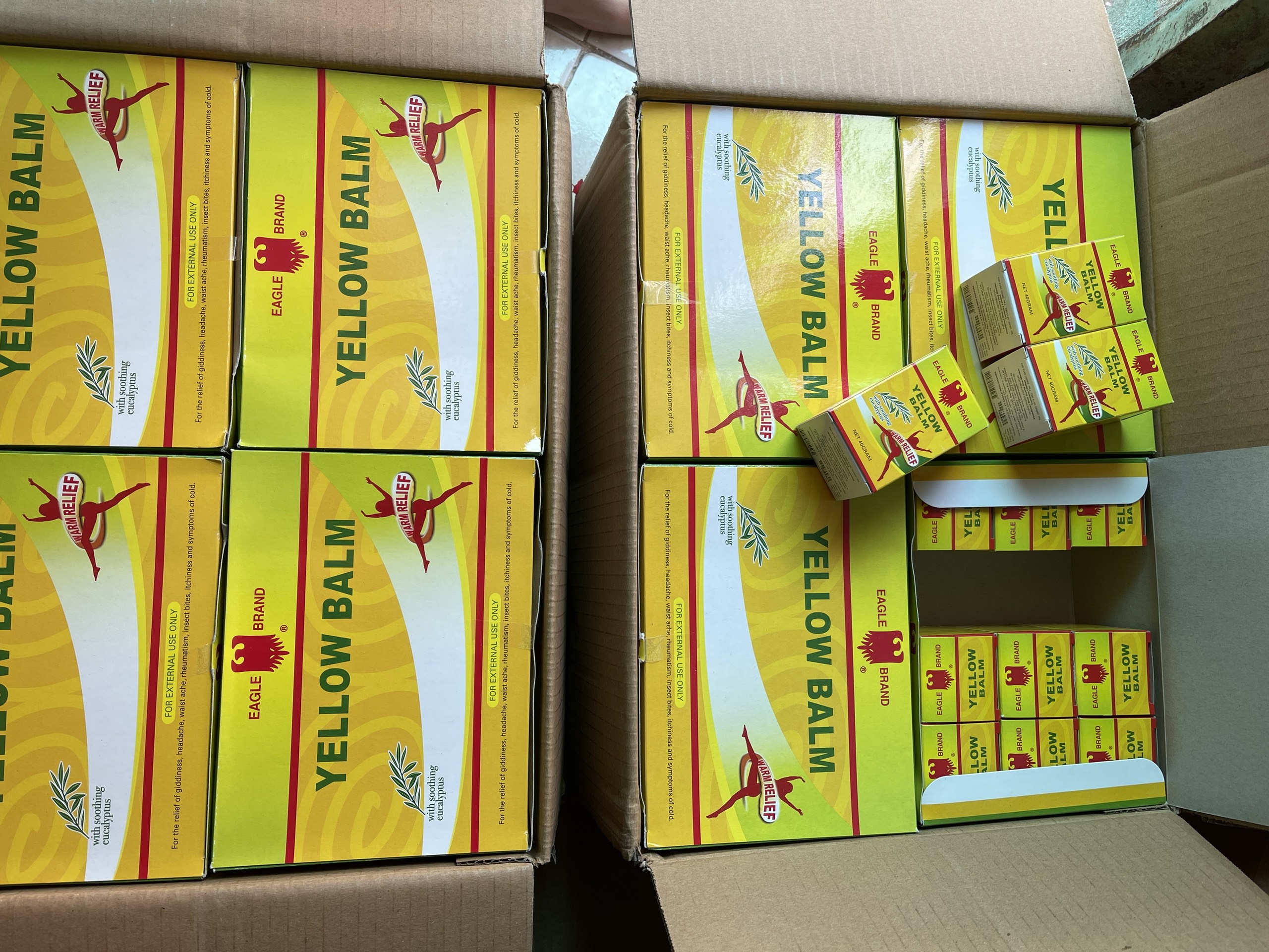 Dầu cù là con ó vàng (Yellow Massage Balm) 40g