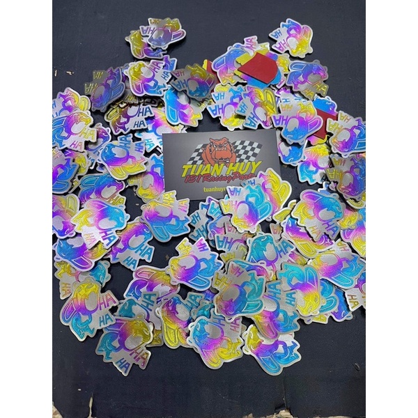 Tem logo tTtan chó HAHA có sẵn keo 3M