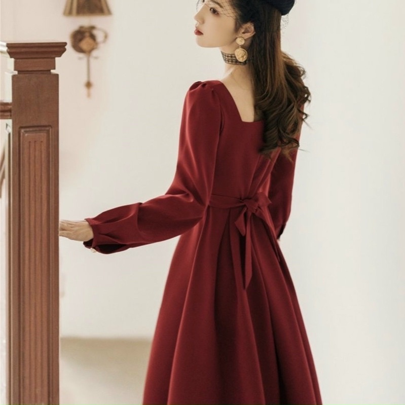 Đầm nhúng ngực tay dài 2 màu