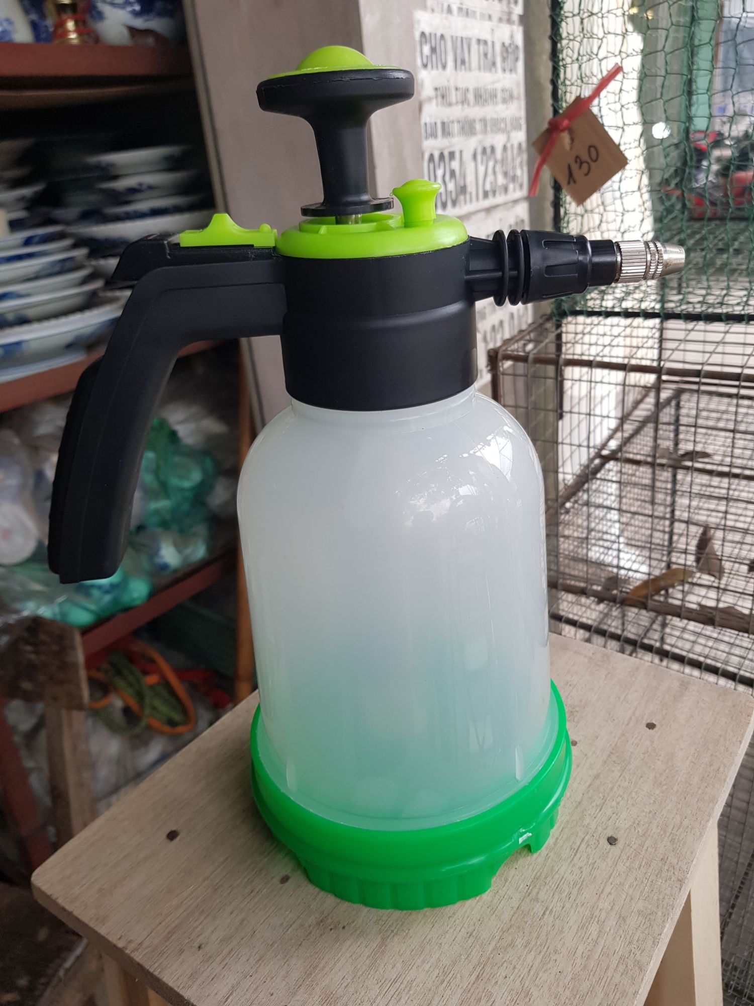 Bình xịt tưới cây nén khí 3 lít