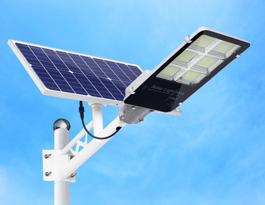 ĐÈN 300W NĂNG LƯỢNG MẶT TRỜI  IP65