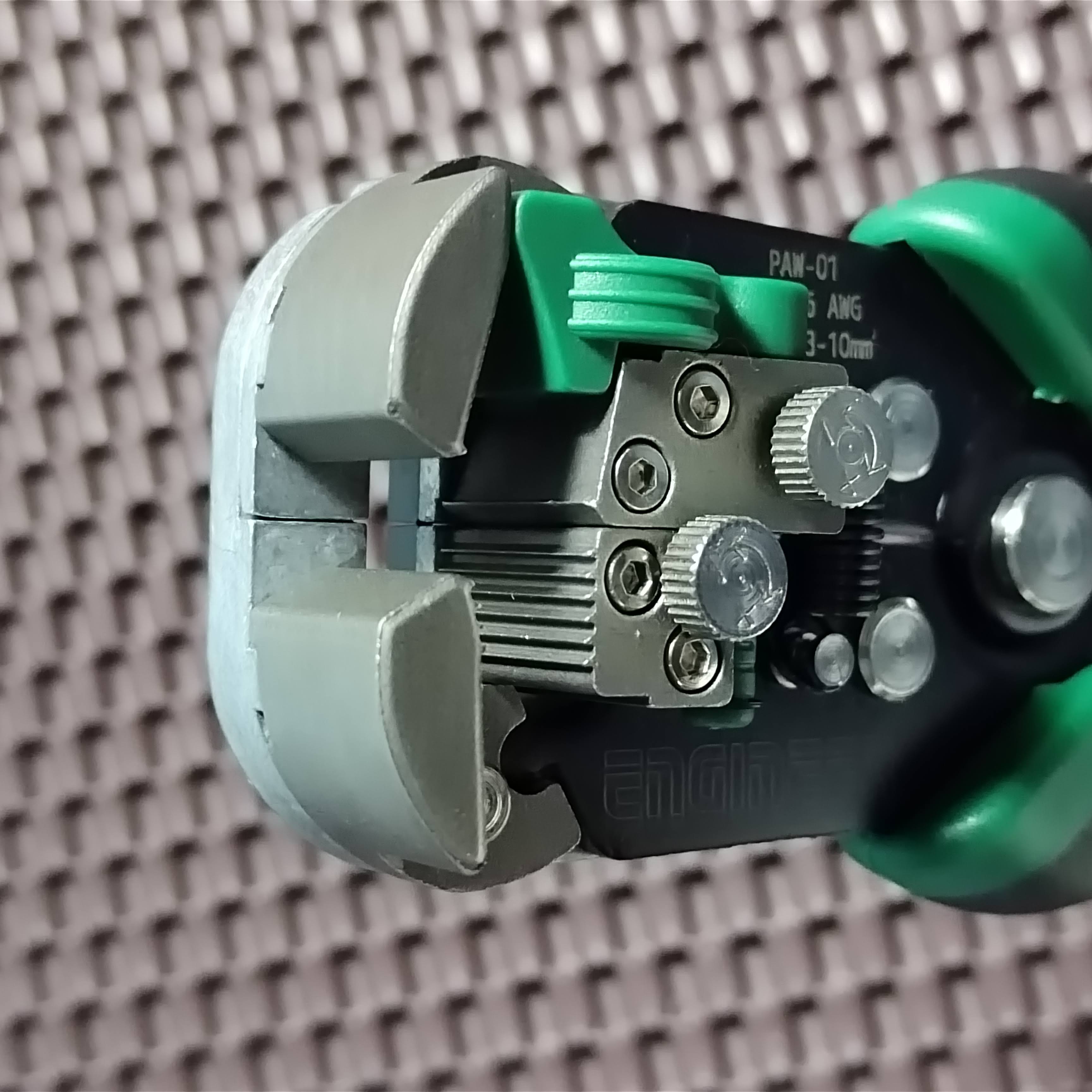 KÌM TUỐT DÂY ĐIỆN ENGINEER PAW-01 Nhật Bản
