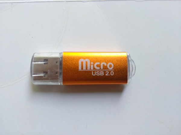 1 Chiếc Đầu đọc thẻ nhớ Micro SD 2.0 Vỏ nhôm (Có video test đầu đọc)