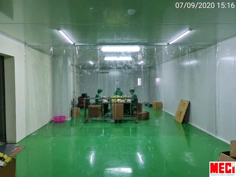 Rèm nhựa PVC khổ lớn dày 0.8 đơn giá trên m2