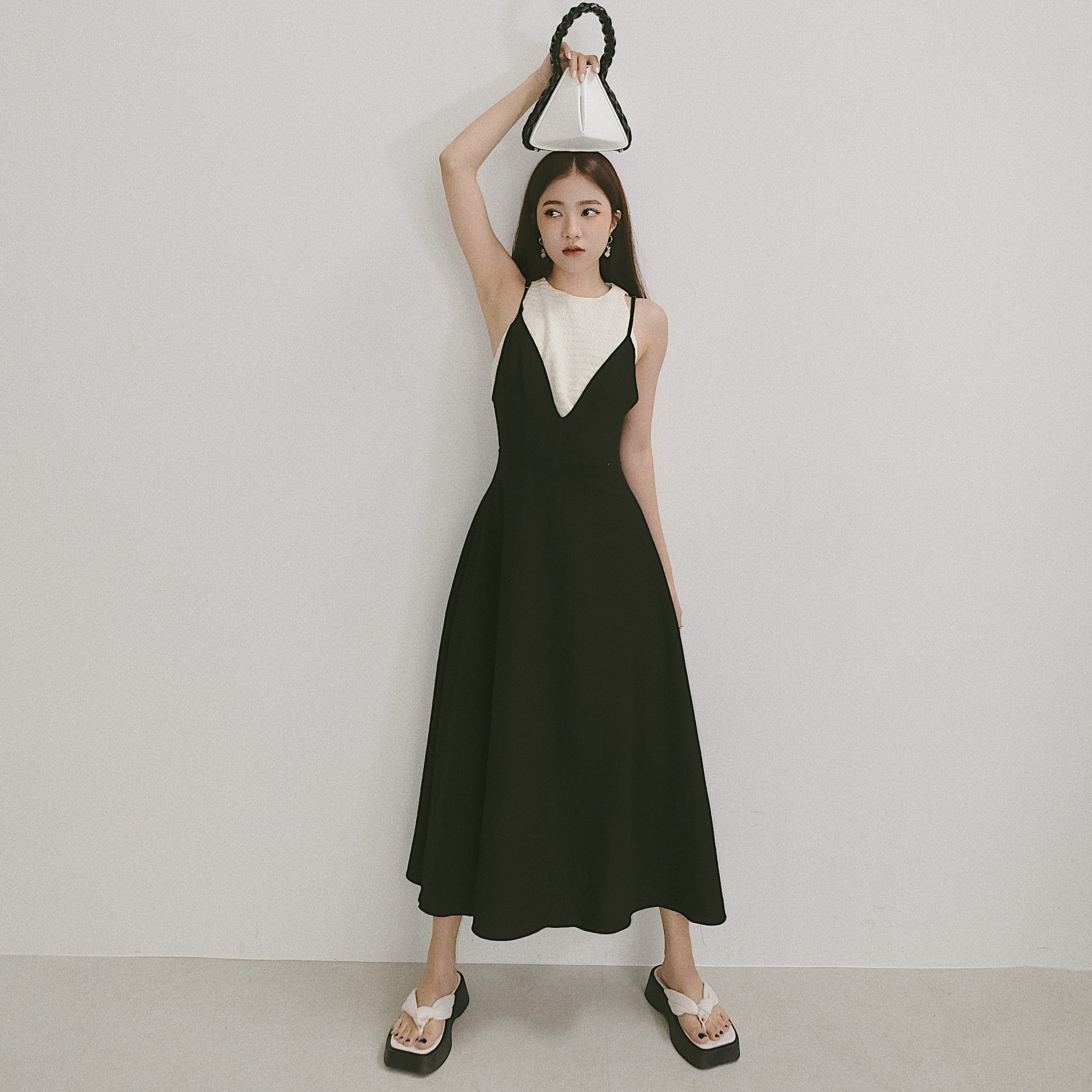 INTO.EIGHT | Đầm dây phối yếm INTO.EIGHT thiết kế (Lady Dress)
