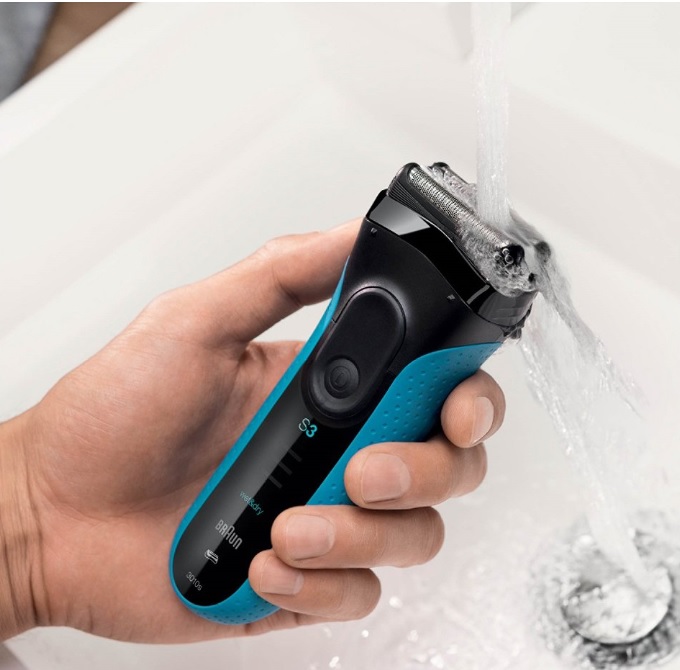 Máy cạo râu BRAUN Series 3 ProSkin (3020S-B)