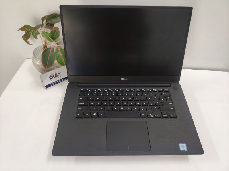 Máy trạm đồ họa Dell Precision 5530 core i7-8850H, 16GB, SSD 512GB, P1000, 15.6 inch FHD-Laptop Chất