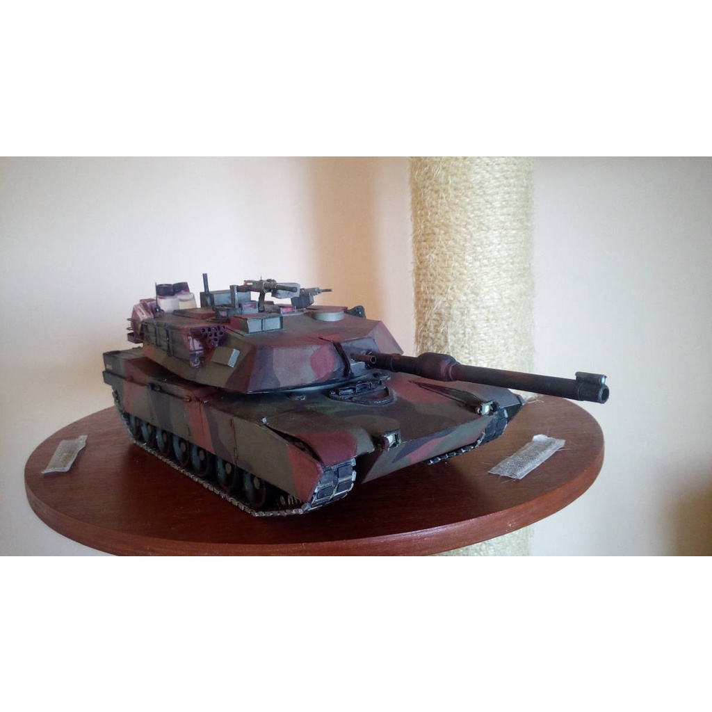Mô hình giấy 3D xe tank M1A1 Abrams tỉ lệ 1/43
