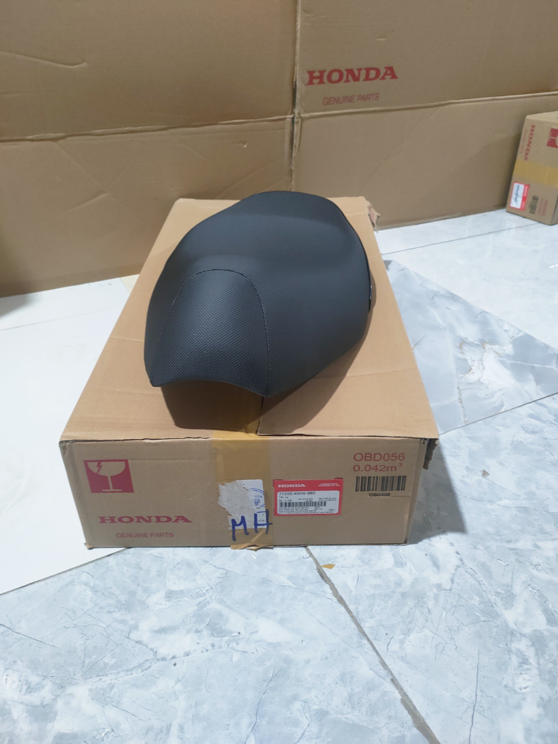 Yên xe Wave S, Wave RSX 110  2010 ( 77200KWWB80)