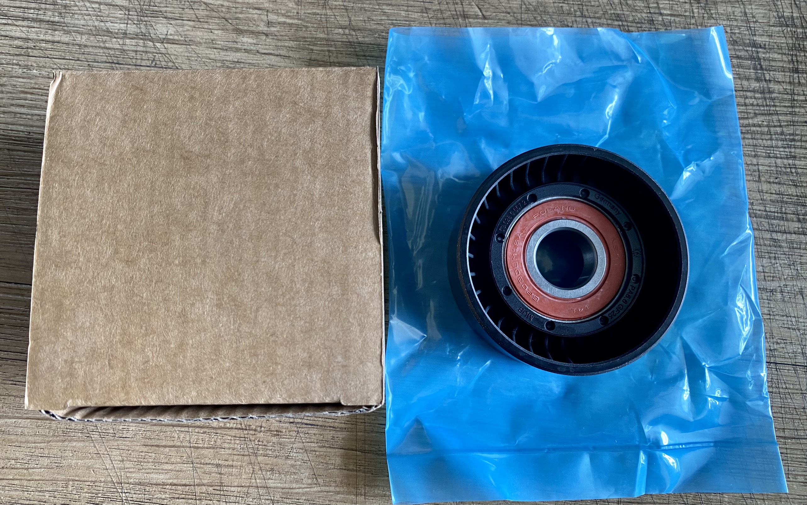 PULLEY BÁNH TĂNG ĐƯA FORD TRANSIT 2008-2022 ( BÁNH TĂNG TRONG CỤM)