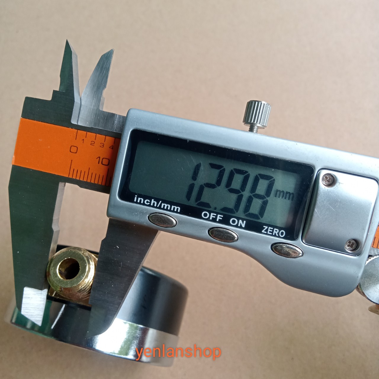 Đồng hồ đo áp suất khí nén