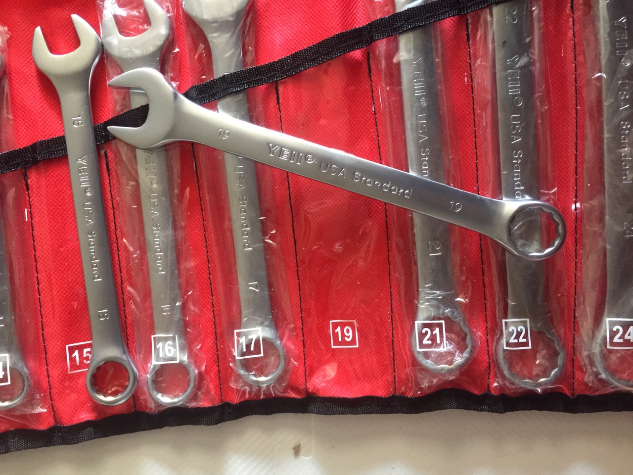 Bộ cle (cờ lê) yeti 8-24( USA-STANDARD)14 Chi tiết